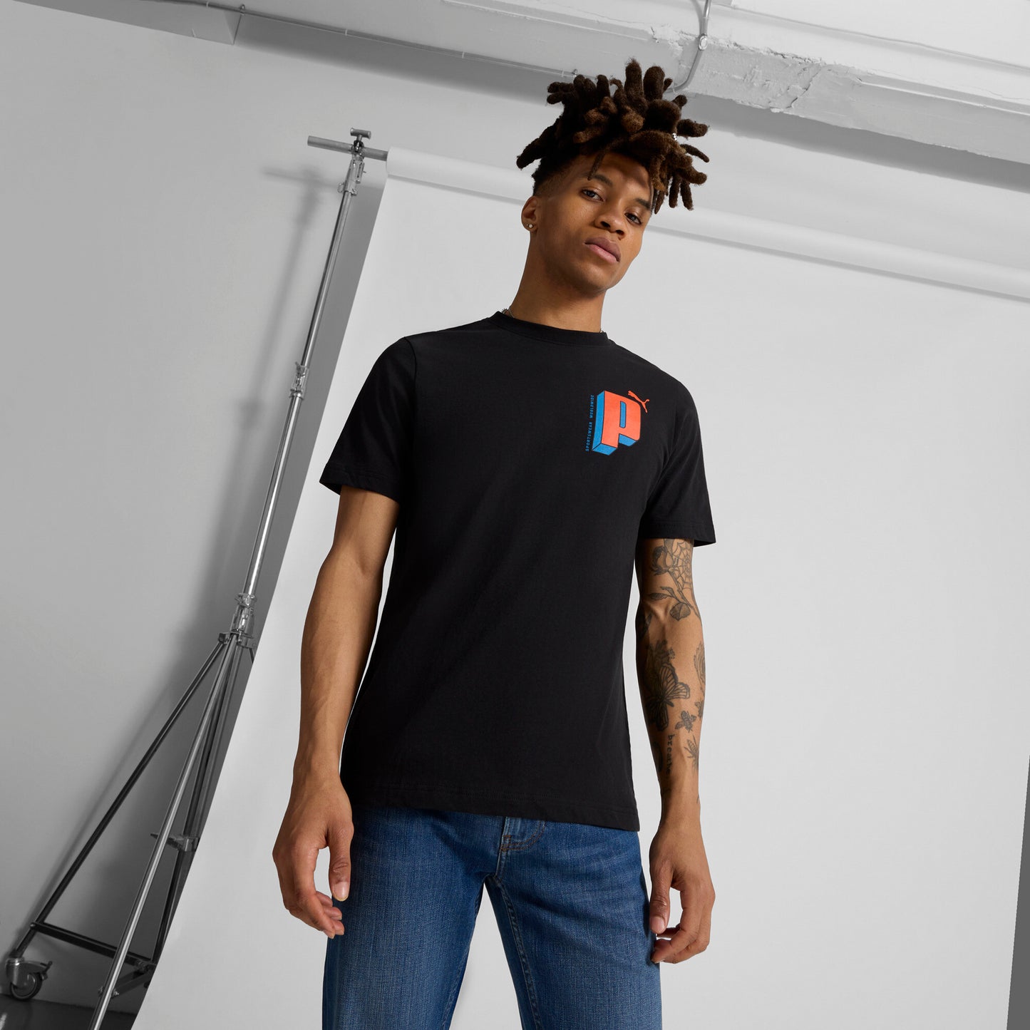 PUMA Men's GRAPHICS Letter Tee