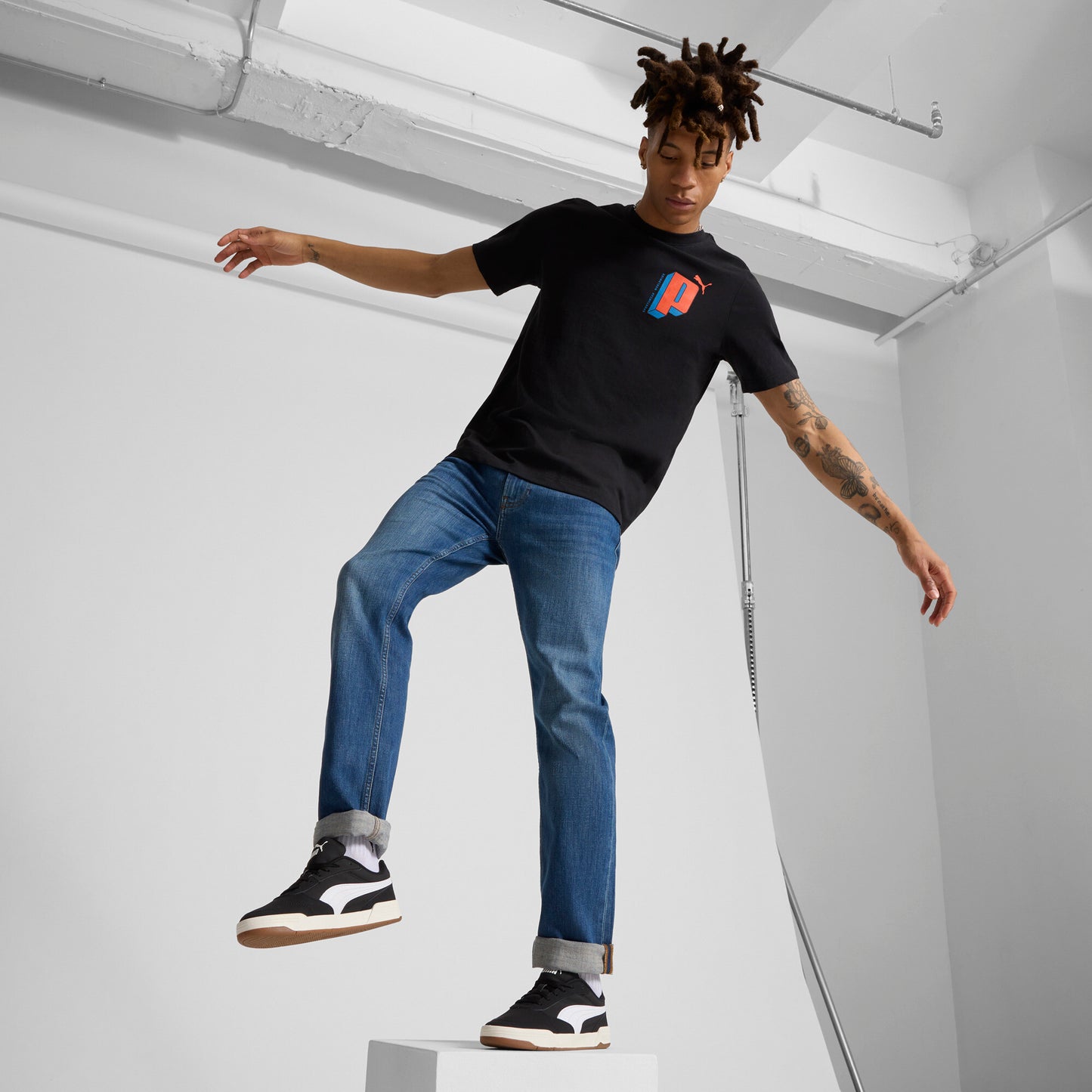 PUMA Men's GRAPHICS Letter Tee